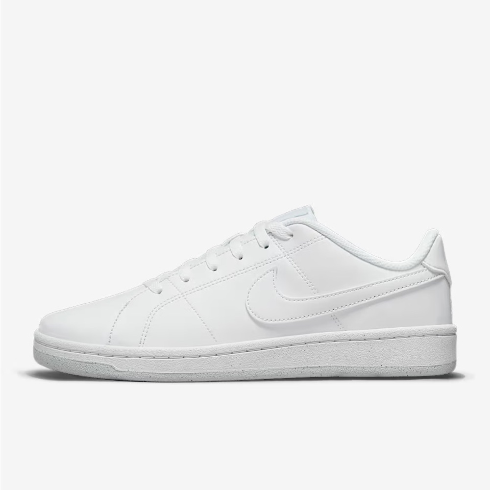 Nike Women’s Court Royale 2